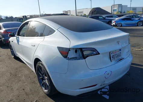 2019 Tesla Model 3 Long Range/Performance from USA, damaged, VIN 5YJ3E1EB5KF213576